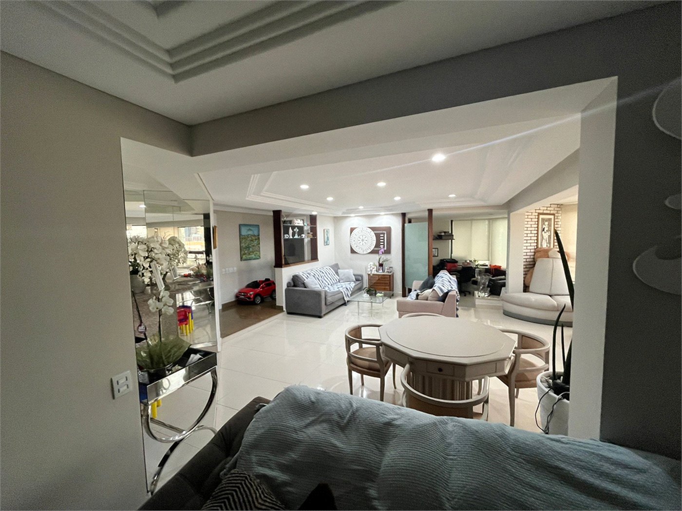 Apartamento para alugar com 4 suítes em Santana, São Paulo, SP