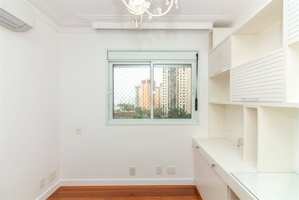 Apartamento à venda com 3 suítes em Alto da Boa Vista, São Paulo, SP