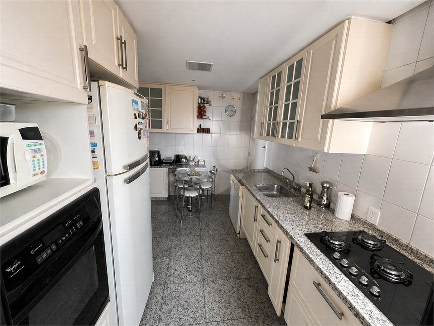 Apartamento à venda com 2 suítes em Campo Belo, São Paulo, SP