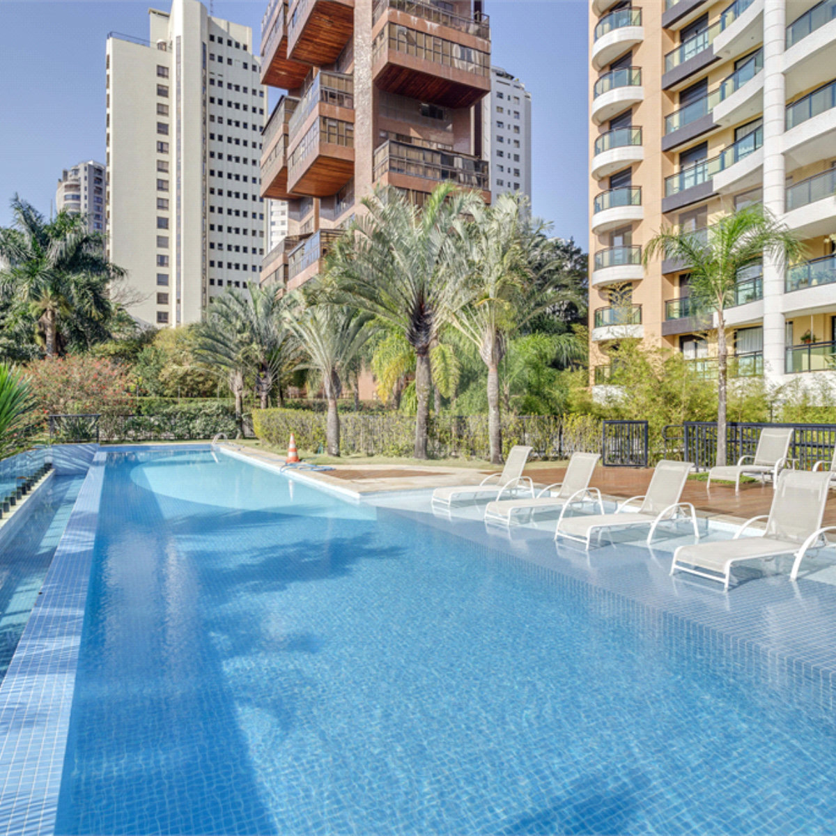 Apartamento à venda com 3 quartos, sendo 1 suíte, em Morumbi, São Paulo, SP