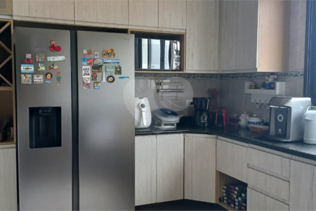 Sobrado à venda com 3 quartos, sendo 1 suíte, em Vila Ema, São Paulo, SP