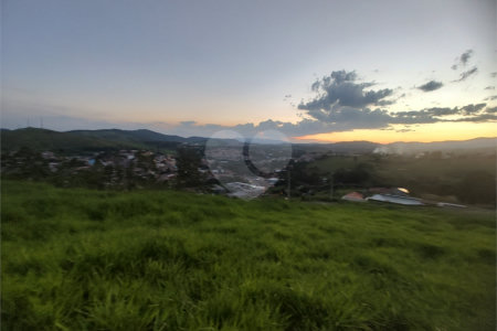 Terreno à venda no condomínio Paraíso da Montanha, Piracaia - SP