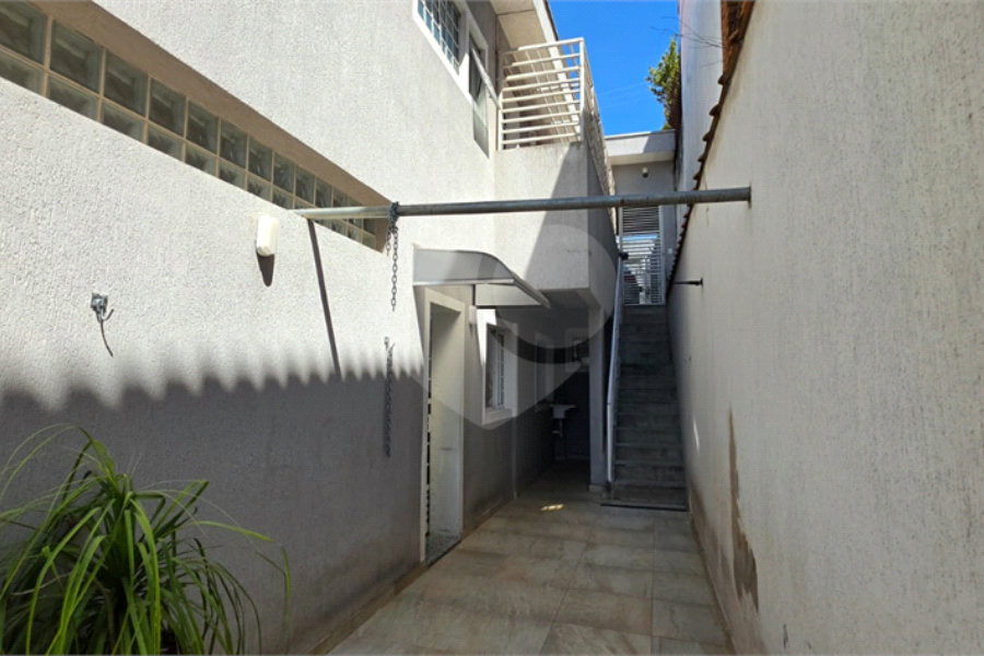 Casa Térrea à venda ou para alugar com 8 quartos, sendo 4 suítes, em Vila Pereira Barreto, São Paulo, SP
