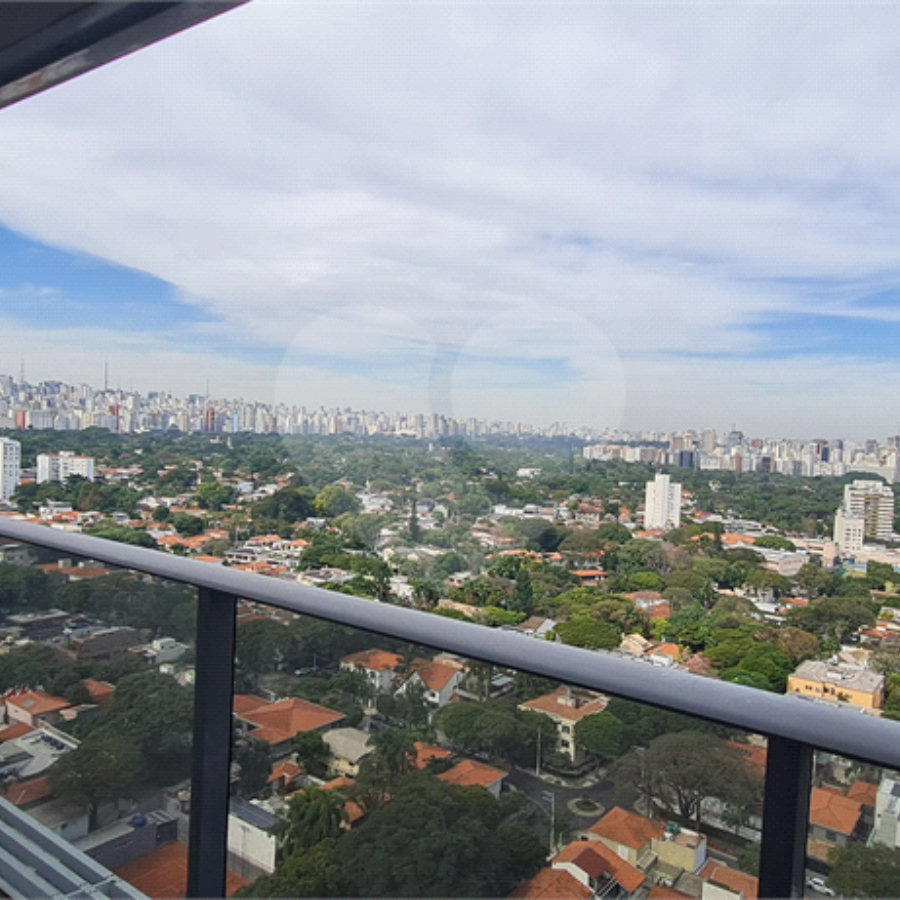 Apartamento à venda em Pinheiros com varanda, 2 quartos sendo 1 suíte 2 vagas