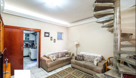 Sobrado à venda com 3 quartos em Ipiranga, São Paulo, SP