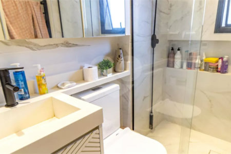 Apartamento à venda na Moóca, 68m², 2 dormitórios, 1 suíte, 1 vaga, ar condicionado, varanda, lazer completo