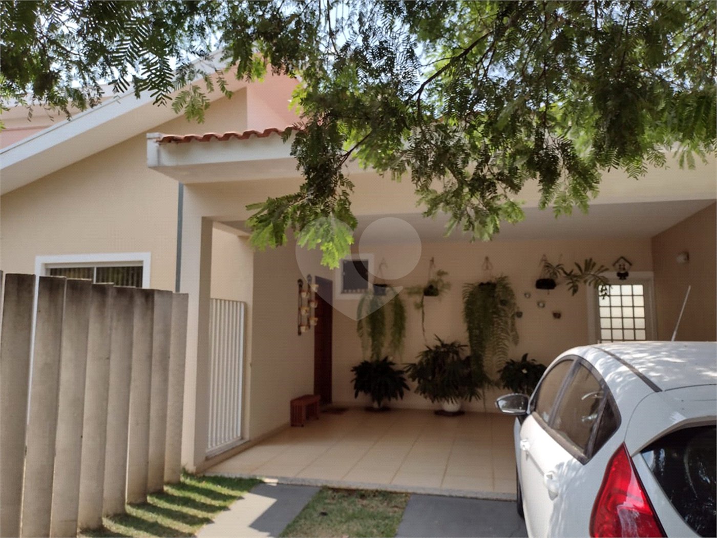 Casa à venda com 2 suítes no condomínio Bosque São Carlos, São Carlos - SP