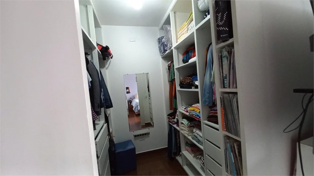 Sobrado à venda com 3 quartos, sendo 1 suíte,  em Vila Gomes, São Paulo, SP
