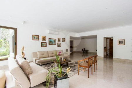 Casa Térrea à venda com 5 suítes em Jardim Marajoara, São Paulo, SP