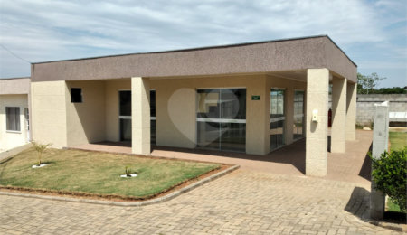 Casa à venda com 2 quartos no condomínio Novo Horizonte, Itapetininga - SP