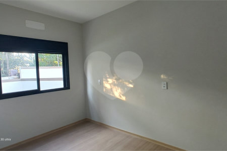Casa à venda com 3 suítes no condomínio Reserva Ybyra, Atibaia - SP