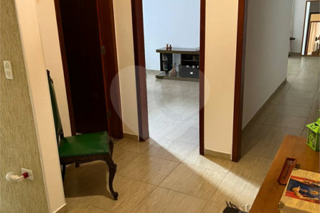 Sobrado à venda com 4 quartos, sendo 2 suítes,  em Nova Cerejeira, Atibaia, SP