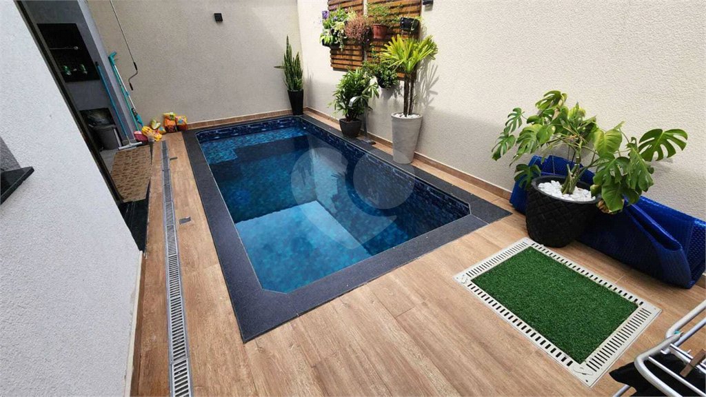Casa à venda com 3 quartos, sendo 1 suíte, no condomínio Horto Florestal Villagio, Sorocaba - SP