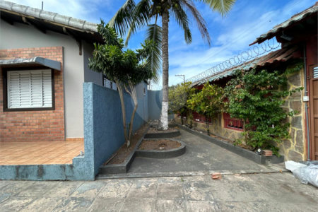 Casa à venda com 3 quartos, sendo 1 suíte, em Campinho, Porto Seguro, BA