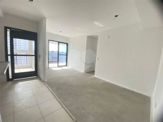 Apartamento à venda com 3 quartos, sendo 1 suíte,  em Tucuruvi, São Paulo, SP