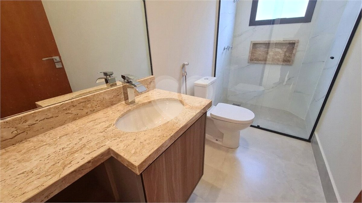Casa à venda com 3 suítes no condomínio Vita Verdi, Valinhos - SP