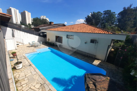 Casa à venda com 4 quartos, sendo 3 suítes,  em Jardim Marajoara, São Paulo, SP