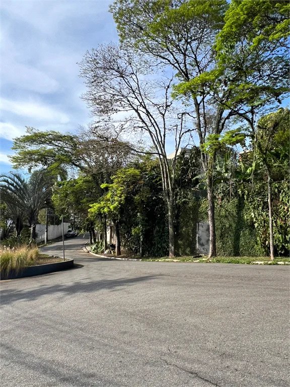 Terreno à venda no condomínio Jardim Vitória Régia, São Paulo - SP