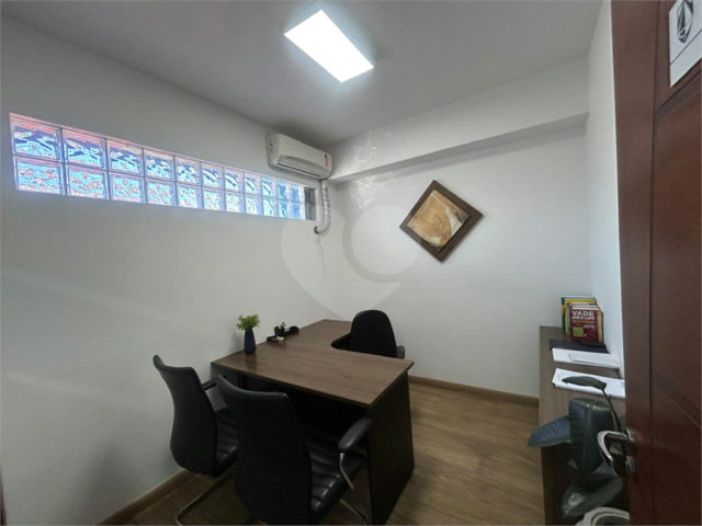Sobrado para alugar com 5 quartos, sendo 1 suíte,  em Chácara Santo Antônio, São Paulo, SP