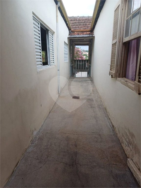 Casa à venda com 4 quartos em Estação, São Roque, SP