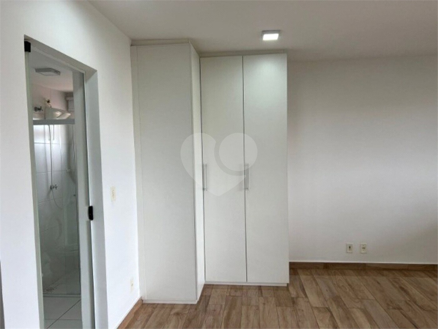 Flat à venda ou para alugar com 1 quarto em Jardim América, Sorocaba, SP
