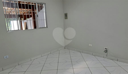 Casa à venda com 2 quartos em Jardim Vitória, Mairinque, SP