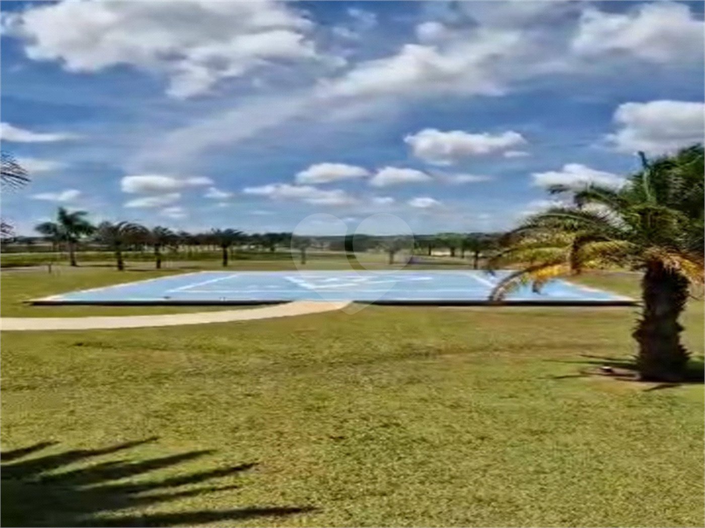 Casa à venda com 4 quartos, sendo 2 suítes,  no condomínio Riviera de Santa Cristina XIII, Paranapanema - SP