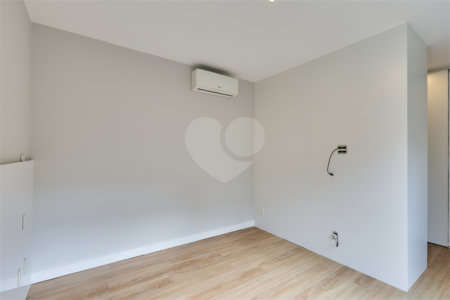 Apartamento à venda com 4 quartos, sendo 3 suítes, em Granja Julieta, São Paulo, SP