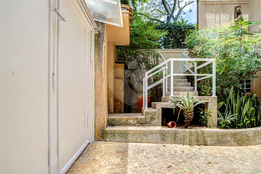Casa à venda ou para alugar com 4 suítes em Brooklin Velho, São Paulo, SP