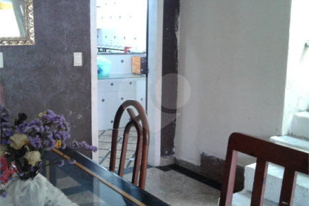 Casa à venda com 7 quartos, sendo 2 suítes, em Água Fria, São Paulo, SP