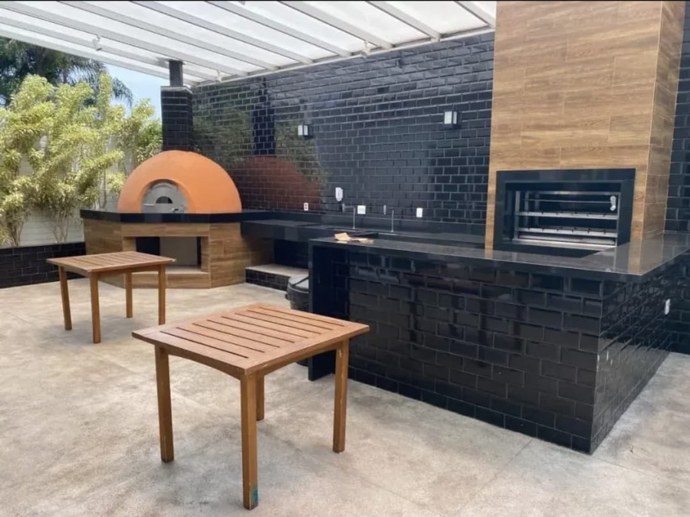 Apartamento à venda com 3 quartos, sendo 1 suíte,  em Cidade São Francisco, São Paulo, SP