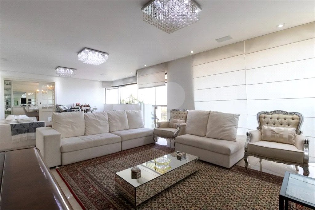 Apartamento à venda com 4 quartos, sendo 3 suítes, em Cambuci, São Paulo, SP