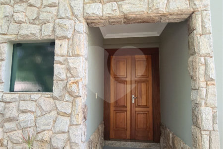 Casa à venda com 4 quartos, sendo 2 suítes, no condomínio Bosque de Grevilea, Vinhedo - SP