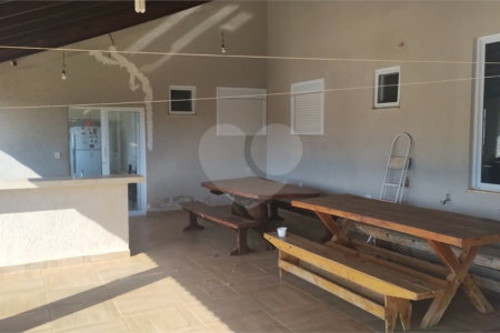 Chácara à venda com 6 quartos, sendo 3 suítes,  em Jardim Alvorada (george Oetterer), Iperó, SP