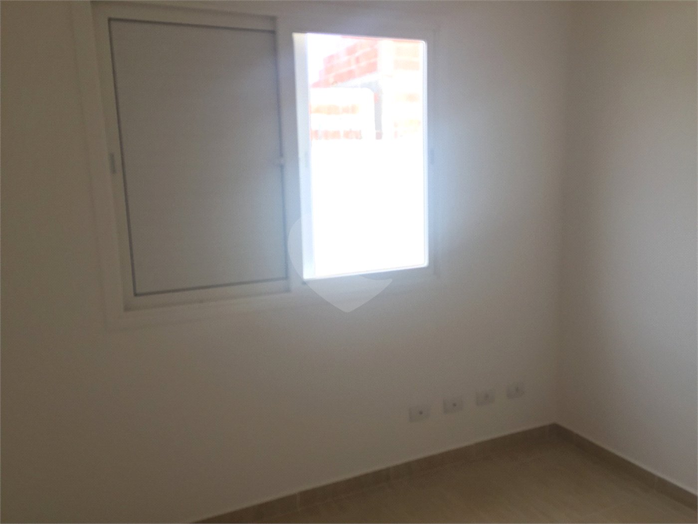 Casa à venda com 3 quartos, sendo 1 suíte,  no condomínio Marf Iii- Fase III, Bom Jesus dos Perdões - SP