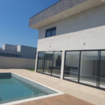 Casa à venda com 4 suítes no condomínio Shambala 2, Atibaia - SP