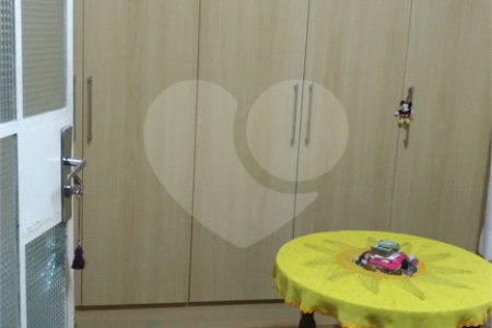 Casa Térrea à venda com 5 quartos, sendo 1 suíte, em Santana, São Paulo, SP