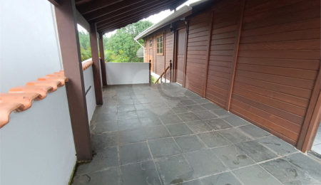 Casa à venda com 3 quartos, sendo 1 suíte,  em Jardim Villaça, São Roque, SP