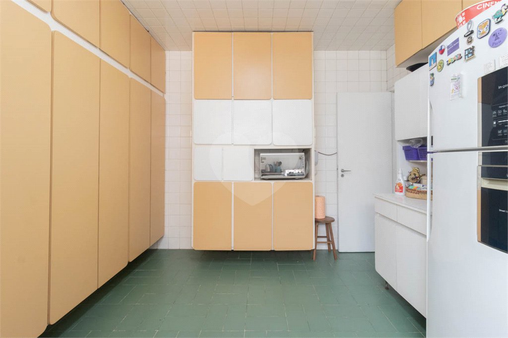 Apartamento à venda com 4 quartos, sendo 1 suíte, em Jardim Paulista, São Paulo, SP