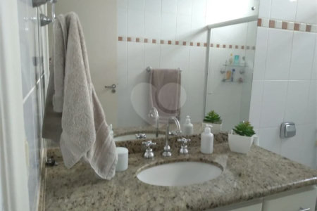 Casa à venda com 4 quartos, sendo 2 suítes, em Jardim Adalgisa, Araraquara, SP