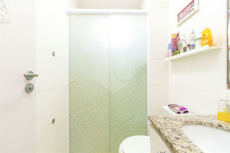 Apartamento à venda com 2 quartos, sendo 1 suíte,  em Bosque da Saúde, São Paulo, SP