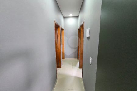Casa à venda com 3 quartos, sendo 2 suítes,  no condomínio Residencial Marina, Itapetininga - SP