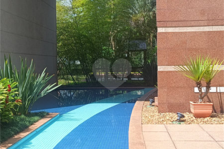 Apartamento à venda com 3 suítes em Vila Suzana, São Paulo, SP