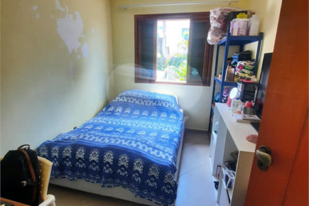 Sobrado à venda com 3 quartos, sendo 1 suíte,  em Jardim Nathalie, Mogi das Cruzes, SP