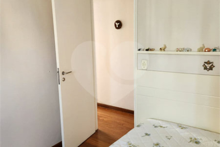 Apartamento à venda com 3 quartos, sendo 1 suíte,  em Vila Monumento, São Paulo, SP