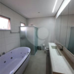 Casa à venda com 3 suítes no condomínio Ecovillagio, São Roque - SP