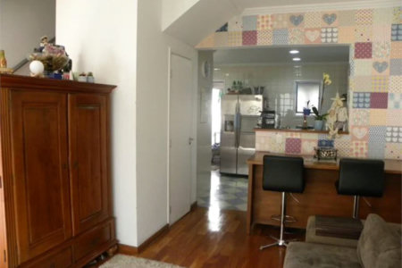 Casa à venda com 3 quartos, sendo 1 suíte, no condomínio Villas de São Francisco, São Paulo - SP