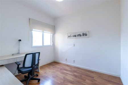 Apartamento à venda com 3 suítes em Campo Belo, São Paulo, SP