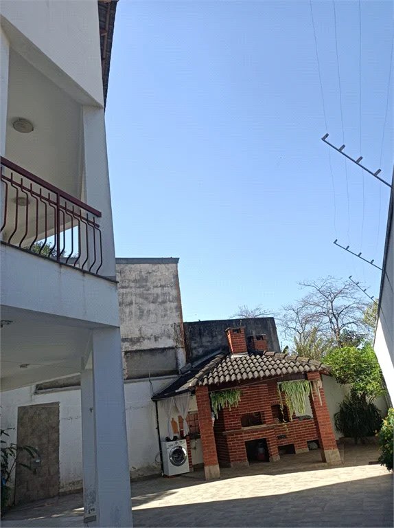 Sobrado à venda com 5 quartos, sendo 4 suítes,  em Rolinópolis, São Paulo, SP