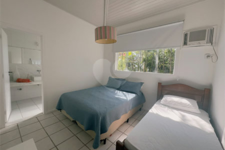 Casa em condomínio à venda com 4 quartos, sendo 3 suítes, em Manguinhos, Armação dos Búzios, RJ